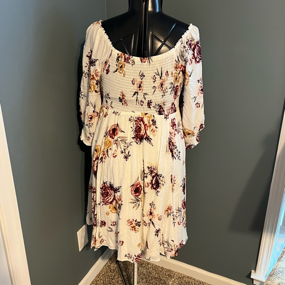 Torrid Cream and Red Floral Dress - Picture 9 of 14